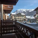 孔帕尼奥尼酒店 3* 利维尼奥