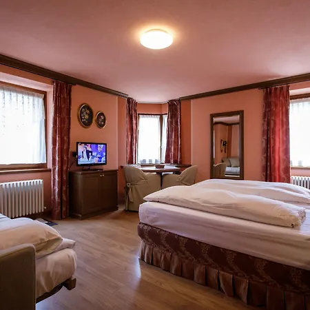 Compagnoni Hotel