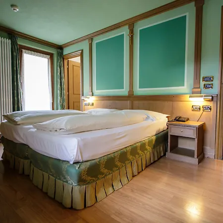 Hotel Compagnoni 3*
